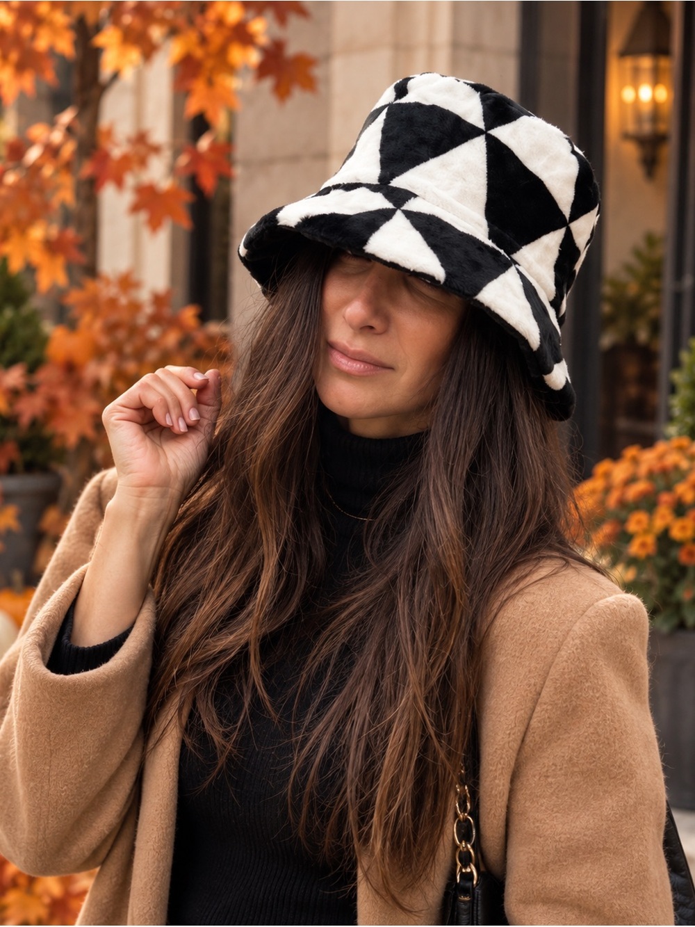 Faux Fur Reversible Stylish Black and White Bucket Hat